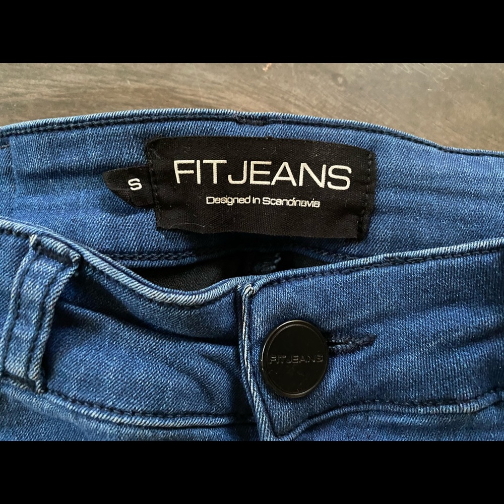 Contour V2 Mid Waisted Fitjeans - Azure Blue